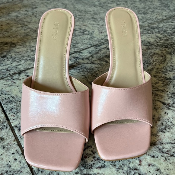 Forever 21 Baby Pink Mules 🎀- Size 8💕 - Picture 3 of 5